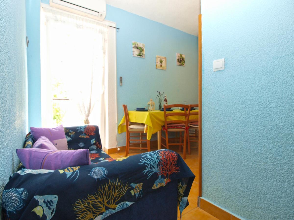 Apartments Davor 1676 Banjole Buitenkant foto