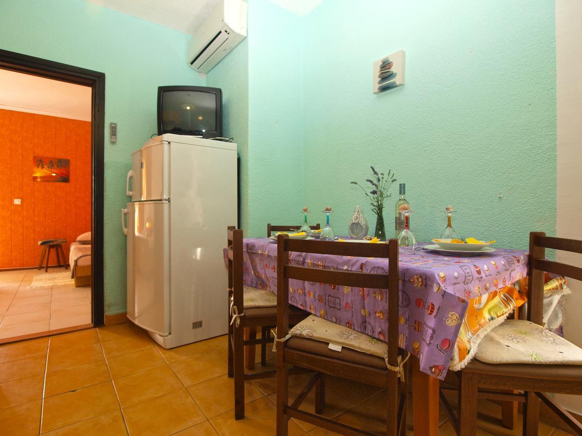 Apartments Davor 1676 Banjole Buitenkant foto