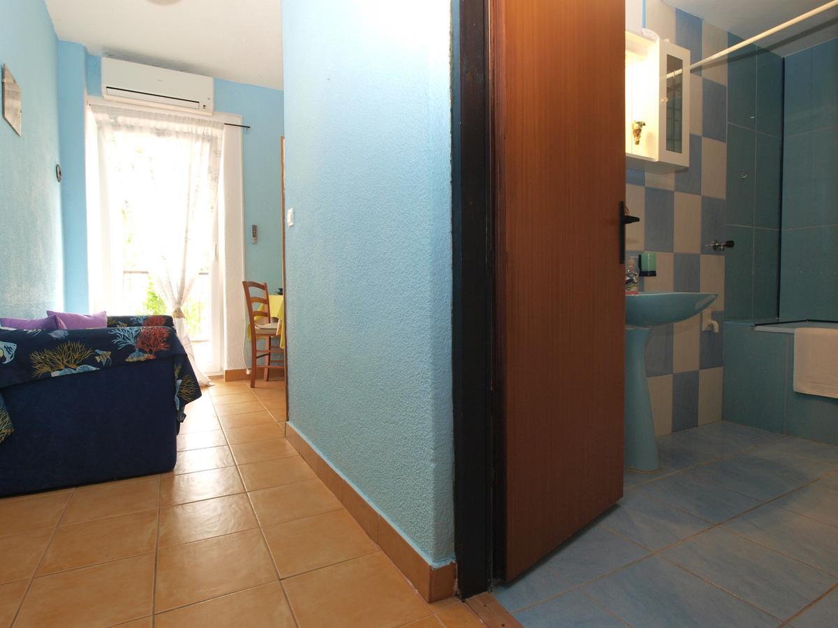 Apartments Davor 1676 Banjole Buitenkant foto