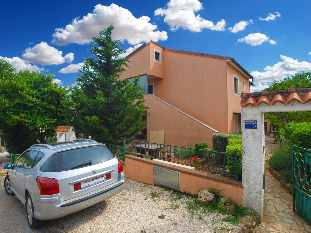 Apartments Davor 1676 Banjole Buitenkant foto