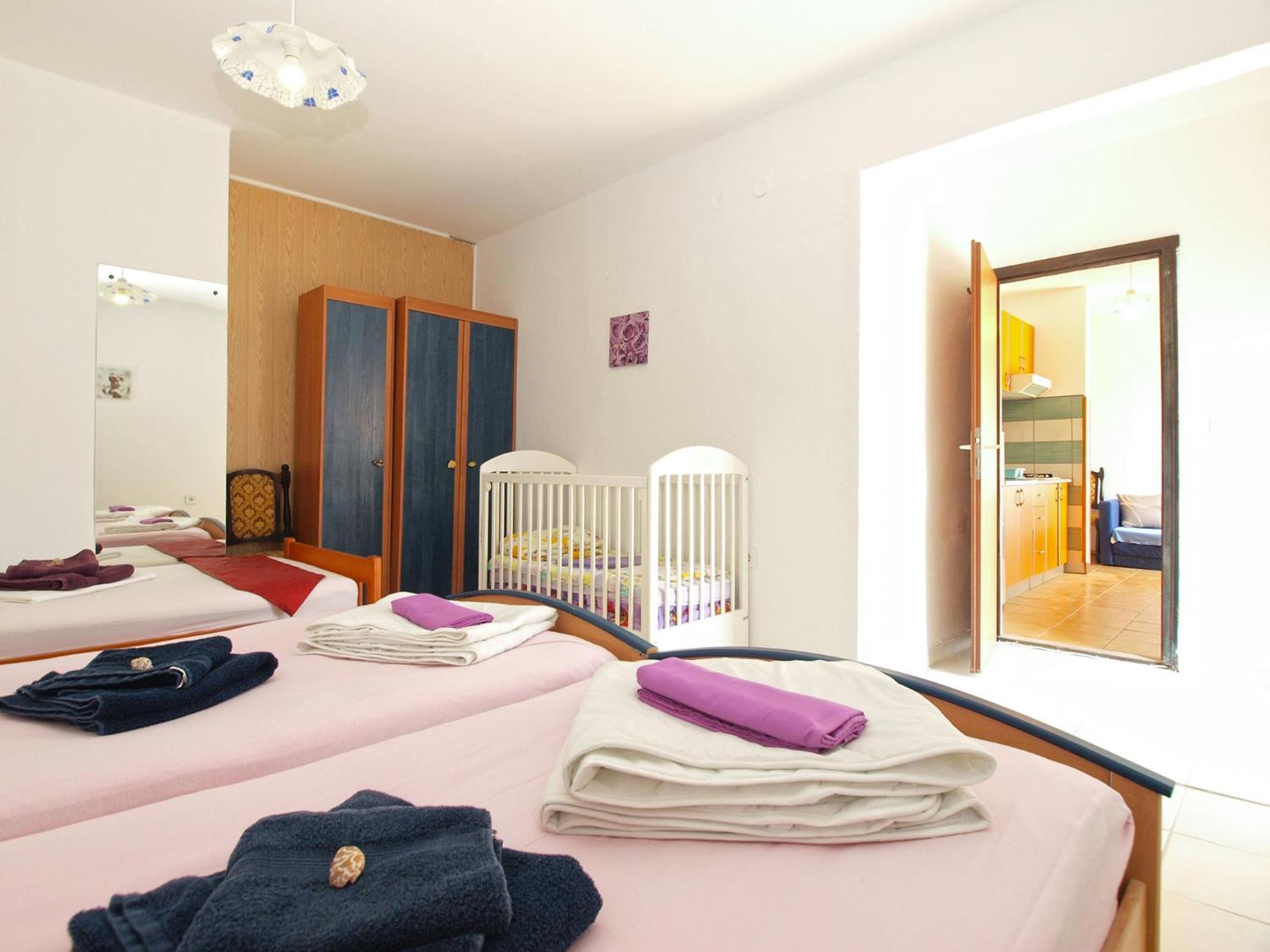 Apartments Davor 1676 Banjole Buitenkant foto